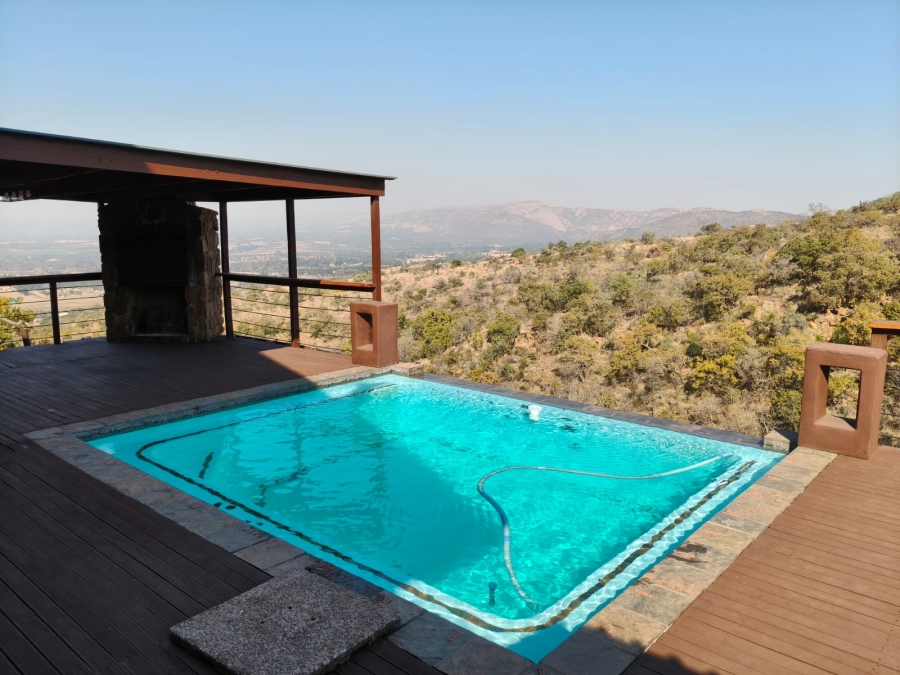 5 Bedroom Property for Sale in Waterkloof A H North West